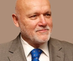 Dnes aktuálne, slovenský spisovateľ a dlhoročný novinár Dušan Kerný