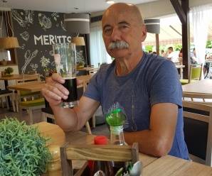 Dnes aktuálne špičkový slovenský satirik, aforista Štefan Švec