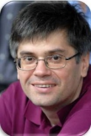 Dnes aktuálne srbský spisovateľ a humorista Aleksandar Cotric